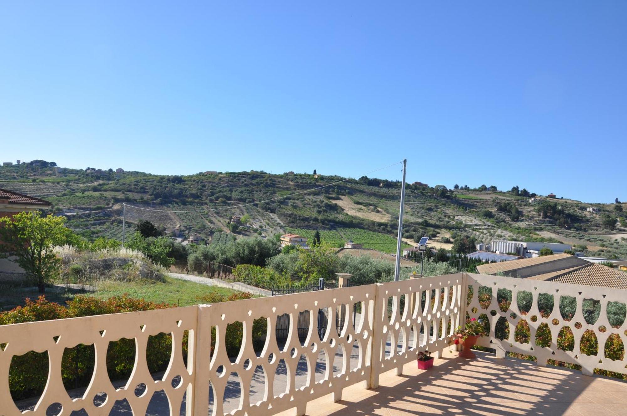 B&B La Terrazza Degli Scrittori Racalmuto Экстерьер фото